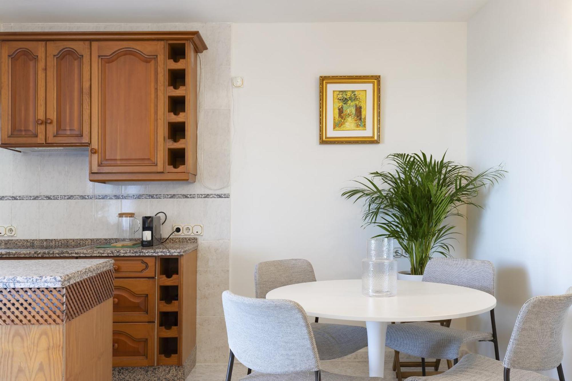 Beachfront Apartment With Terrace And Seaviews Fuengirola Eksteriør bilde